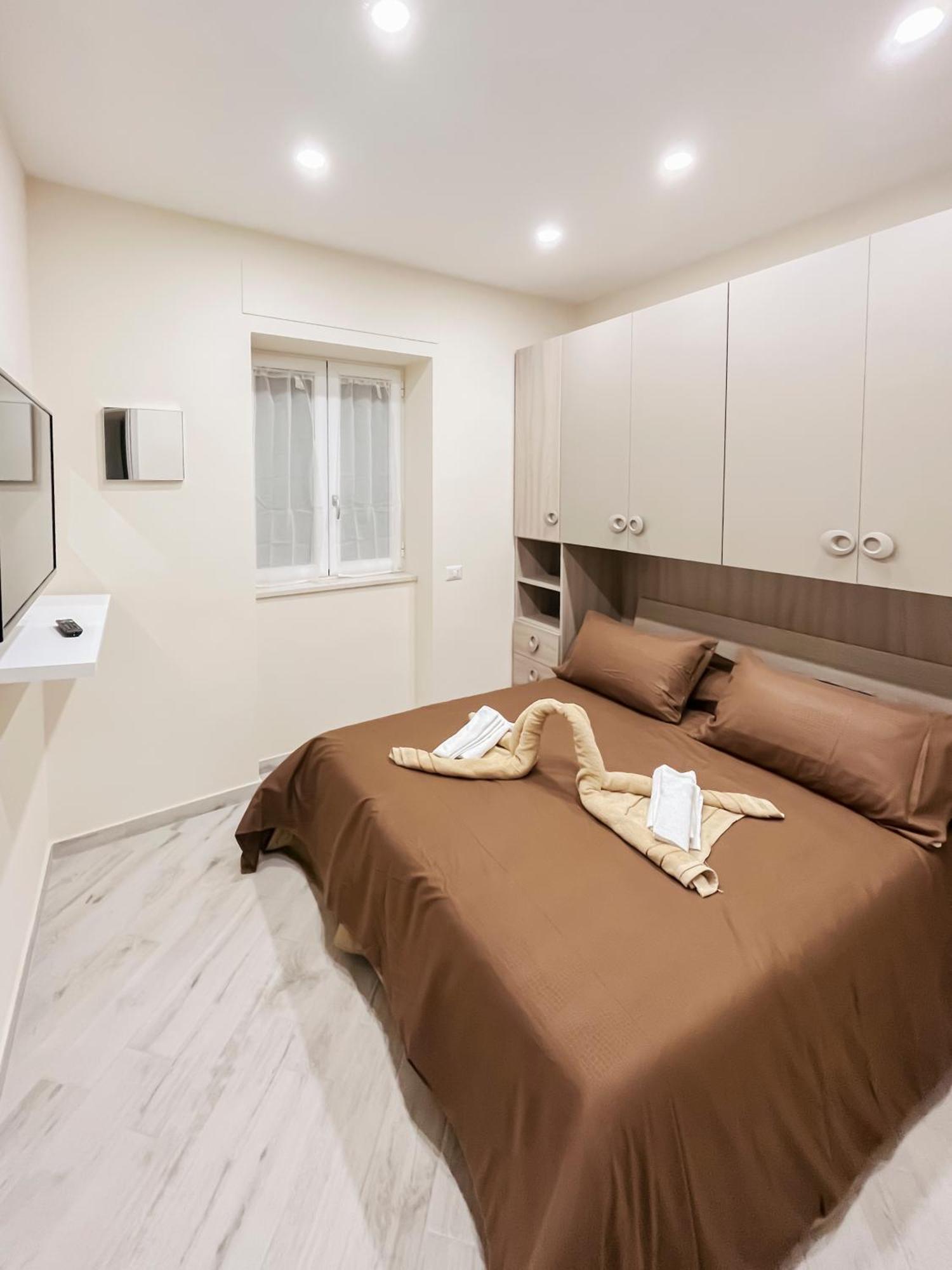 The Brilliant Sisters Apartment ปอมเปอี ภายนอก รูปภาพ