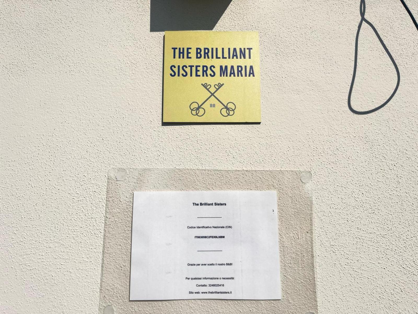 The Brilliant Sisters Apartment ปอมเปอี ภายนอก รูปภาพ